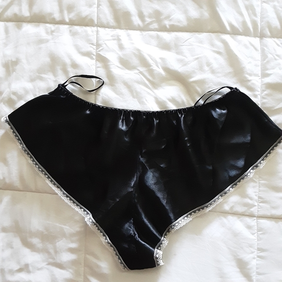 Dreamgirl Intimates Top/Bottom Set Size Medium - Picture 9 of 12